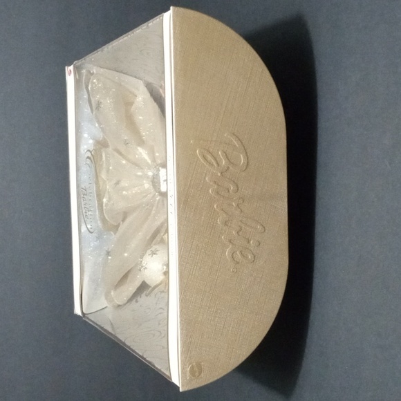 Celebration Barbie 2000 - Picture 4 of 9